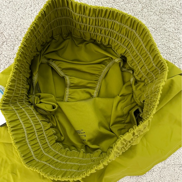 NWT Nike One Dri-FIT Ultra High-Waisted 3" Brief-Lined Shorts M Moss $45 MSRP - Picture 15 of 16